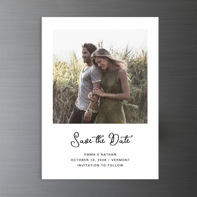 Söt och vismisk | Spara datum i foto Magnetisk Inbjudningskort (A simple, vintage style magnetic save the date card with your photo)