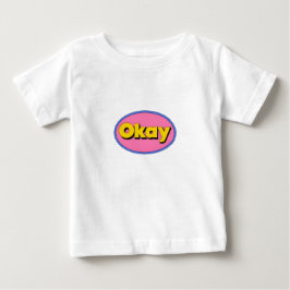 Söt “Okay” Grafisk T-Shirt för Mindre Barn