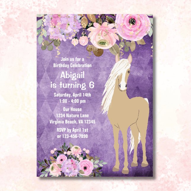 Söt Palomino Horse Rosa Lila Blommigt Birthday Inbjudningar (Front - Pretty Palomino Horse Pink Purple Floral Birthday Invitation)