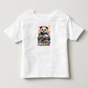 Söt Panda som kör leksbils med färgglada stänk T Shirt