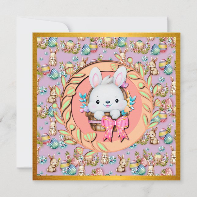 Söt påskharen sittande i korgen inbjudningar (Framsida)