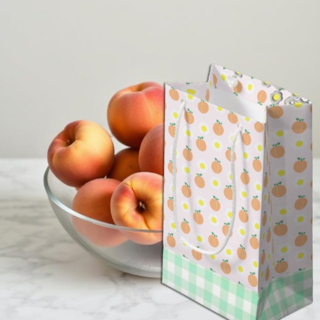 Söt persika 1:a födelsedag (Skapare uppladdad)