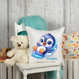Söt pingvin glider på is Anpassad Kudde