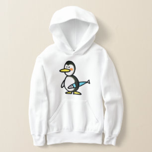 Söt pingvin som håller en blå fisk t shirt