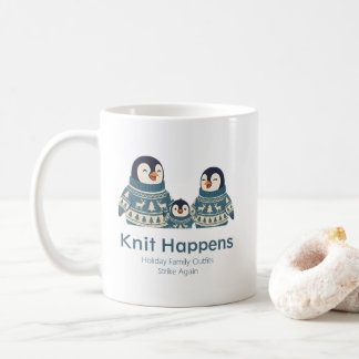 Söt pingvinfamilj med tröjor | Stickat händer Kaffemugg