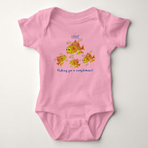 Söt present till baby shower, rolig och personlig t shirt
