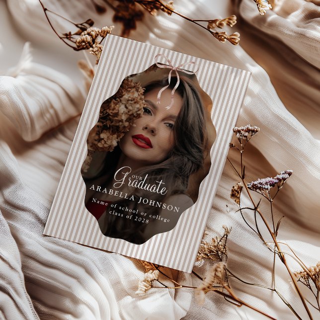 Söt randig beige rosett Foto Examen Meddelande (Skapare uppladdad)