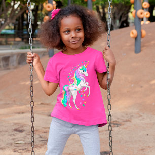 Söt Rearing Rainbow Unicorn Falling Stars Tee