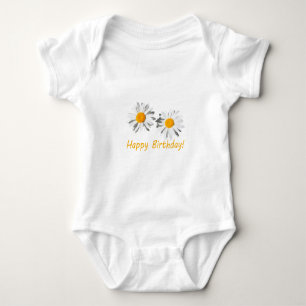 söt, ren vit daisy blommor grattis på födelsedagen t-shirt