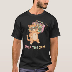 Söt Retro 90-tals Katt Boombox Pump The Jam T Shirt