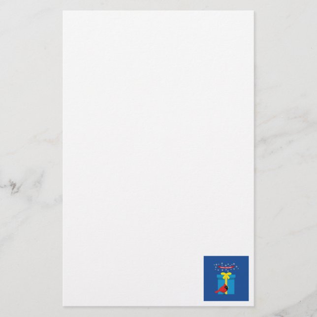 Söt röd kardinal med blå present brevpapper (Framsida)