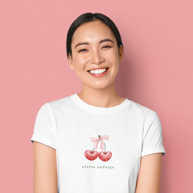 Söt röd och rosa körsbärs hjärtbåge  t shirt (Skapare uppladdad)