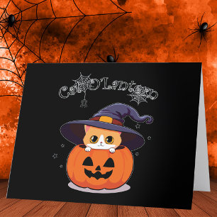 Söt rödhårig katt häxa i halloween-jack-o-lanterne tack kort