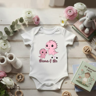 Söt rosa dinosaurie babybodysuit “Mamma & Jag” T Shirt