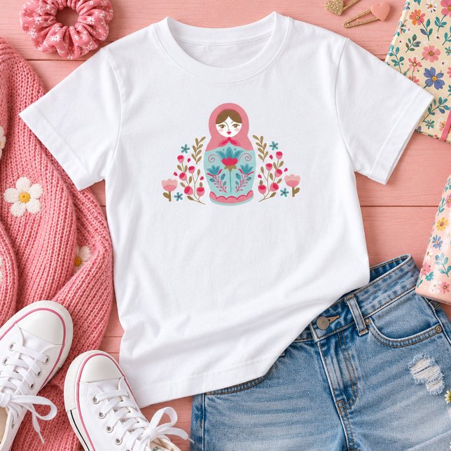 Söt rosa flicka t shirt (A cute matryoshka tshirt makes a cute gift for a girl.)