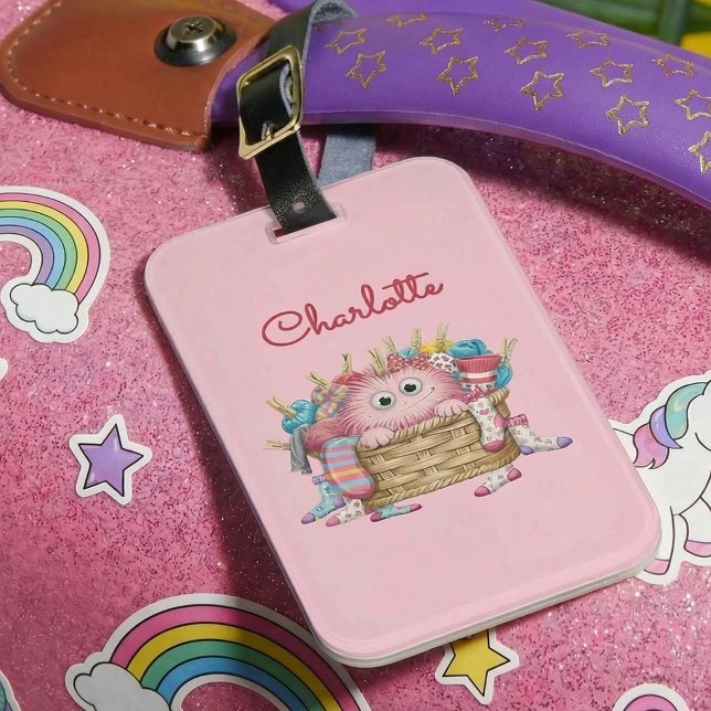 Söt rosa fluffig strumpmonster barn design bagagebricka (Skapare uppladdad)