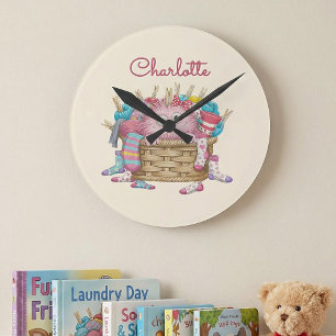 Söt Rosa Fluffig Strumpmonster Barn Design Rund Klocka