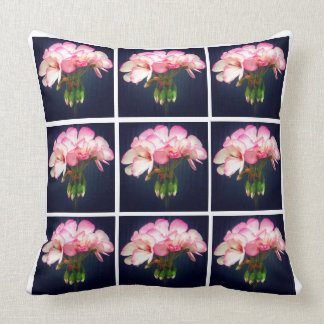 Söt Rosa Geraniums Pillow Kudde