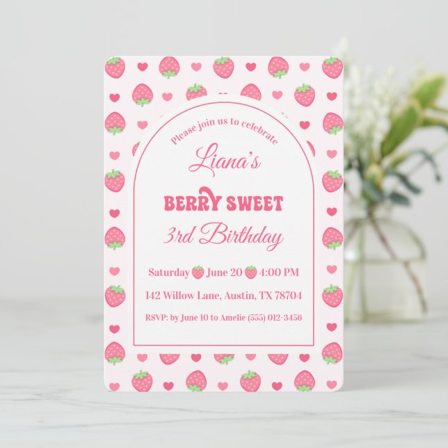 Söt Rosa Jordgubbs Berry Söt Flickas 3-årsdag Inbjudningar (Stående Fram)