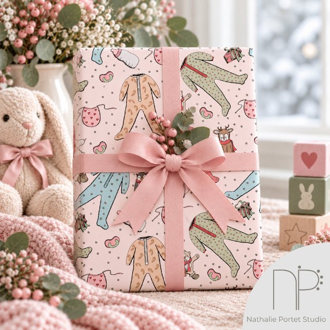 Söt Rosa Jul för Babyflicka Presentpapper (Custom pink Christmas baby wrapping paper with hand drawn art for holiday gifts and baby showers)