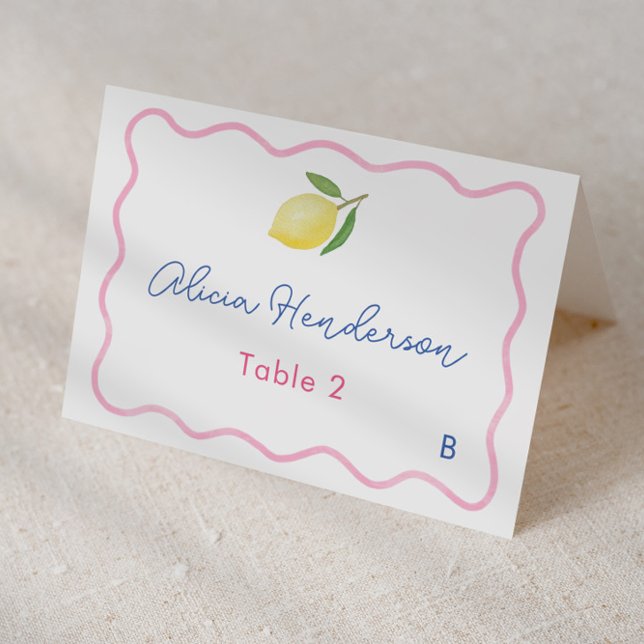 Söt Rosa Lemon Baby Shower Place Card Bordsnummer (Trendy pink wavy border with lemon and pretty pink tiles baby shower individual place card design)