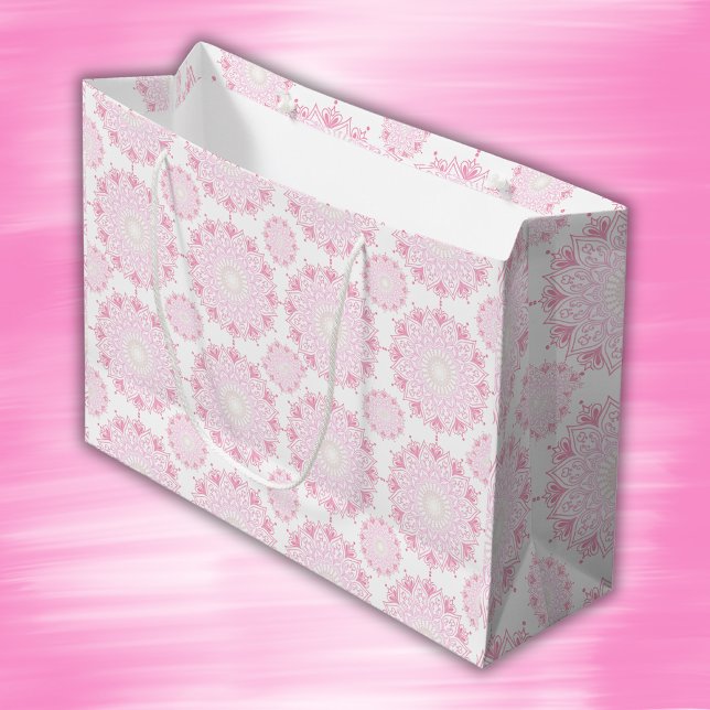 Söt rosa mandala på vitt | (Skapare uppladdad)