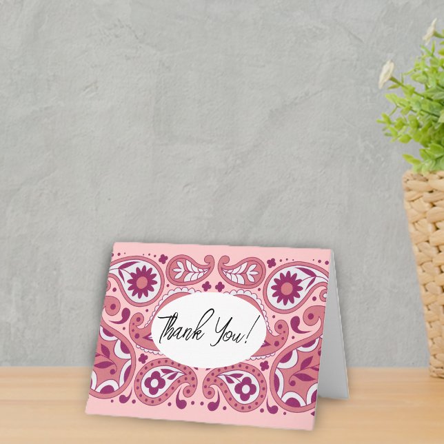 Söt Rosa Paisley Mönster Flowers Tjärdroppar Tack Kort (Pretty pink paisley pattern with tear drops and flowers on small all occasion thank you card.)
