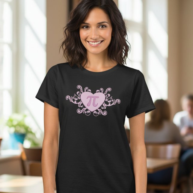 Söt Rosa Pi i en Hjärtan T-Shirt (Cute pink heart with Pi t-shirt.)