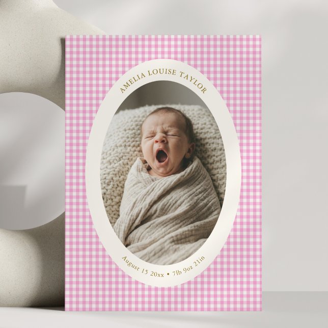 Söt rosa rutig oval fotobild för bebis flickas föd meddelande (Skapare uppladdad)