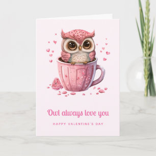 Söt rosa uggla i en kopp Alla hjärtans dag Kort