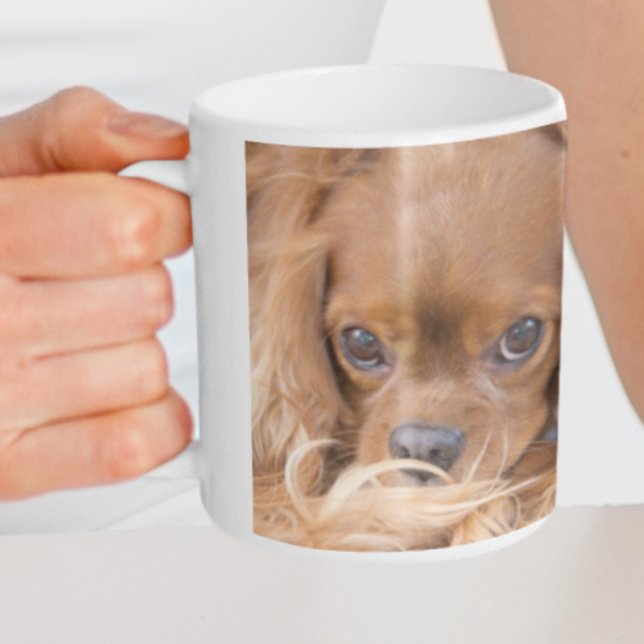 Söt Ruby Cavalier King Charles Spaniel Kaffemugg (Captivating gaze and timeless elegance - this mug exudes charm.)