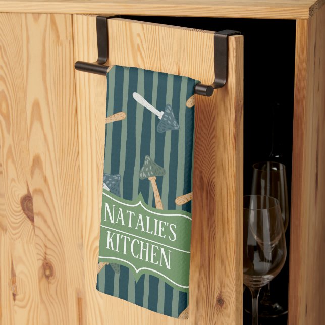 Söt Sage grönt monogram svamp mönster retro Kökshandduk (Thirds Fold)