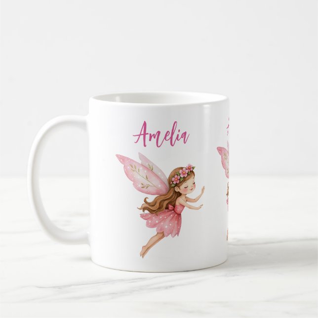 Söt sagoflicka i rosa klänning fantasifull kaffemugg (Vänster)