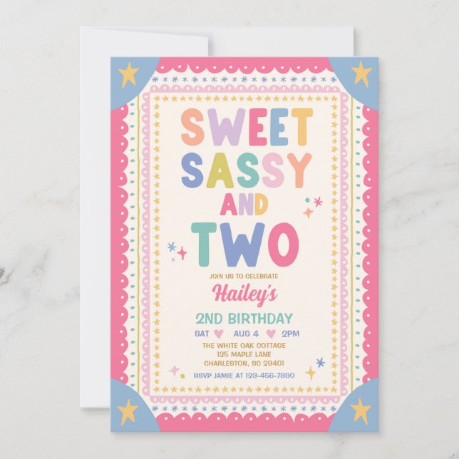 Söt Sassy Och Två Whimsical Flicka 2-årsdag Inbjudningar (Framsida)
