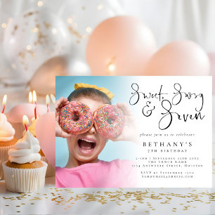 Söt Sassy Seven Photo Overlay Girl 7:e Birthday Inbjudningar
