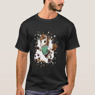 Söt serie om häst som spelar fotboll t shirt