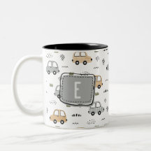 Söt seriebil-mugg med personlig monogram för barn