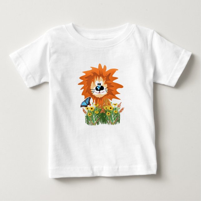 Söt seriefigur lejon i blomsterträdgård  t shirt (Framsida)