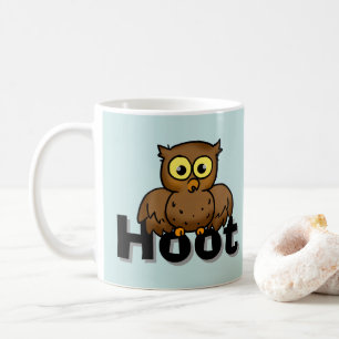 Söt serieuggla som sitter på Hoot-ordkonst Kaffemugg