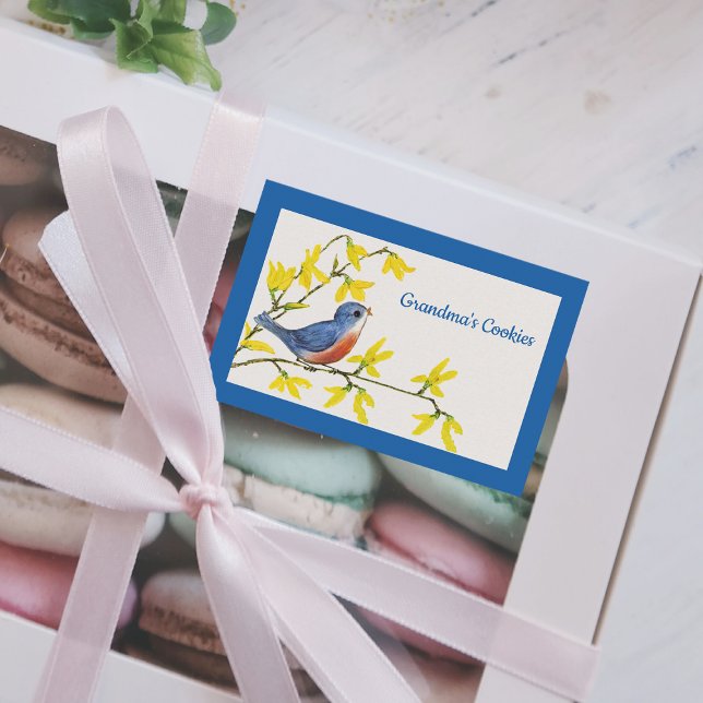 Söt Singing Red and Blue Bird on Gren Flowers Mat Etiketter (Cute singing blue red bird on branch with bright yellow flowers blue border food container label.)