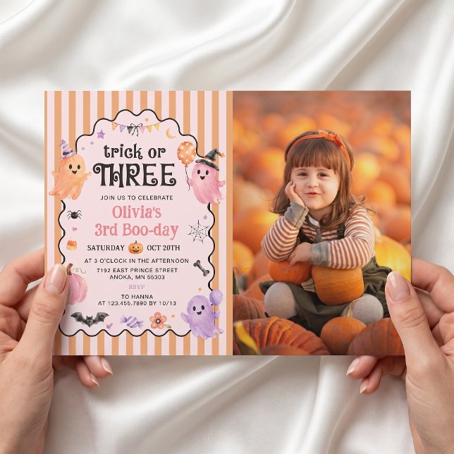 Söt spök trick or three 3-års födelsedagsinbjudan  inbjudningar (Skapare uppladdad)