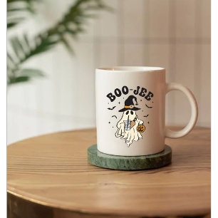 Söt spökboo med iskaffe kaffemugg