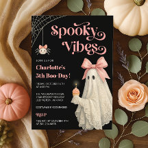 Söt spökhalloween-inbjudan med spets