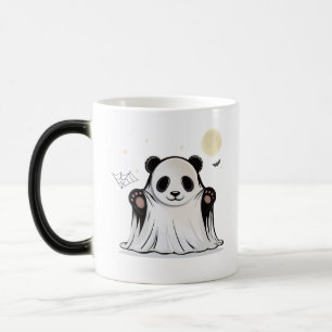 Söt spökpanda under månen magisk mugg