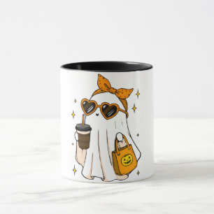 Söt spöksäsong-ghost med iskaffe och hjärta mugg