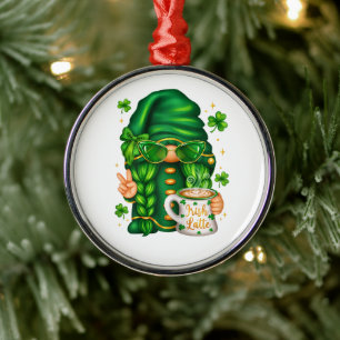 Söt St. Patricks Day Tomte som dricker kaffe Julgransprydnad Metall