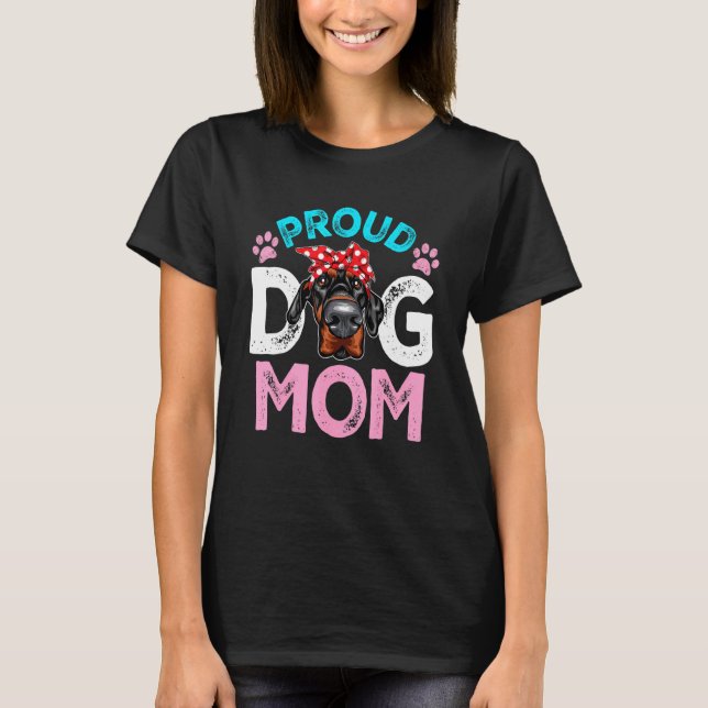 Söt stolt dobermann hundmamma  Mors dag T Shirt (Framsida)