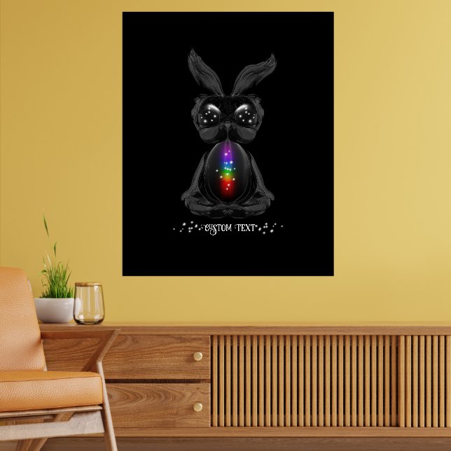 Söt svart kanin med chakra regnbågssjäl poster (Vardagsrum 2)