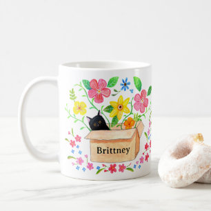Söt svart katt i en låda Blommig anpassat namn Kaffemugg