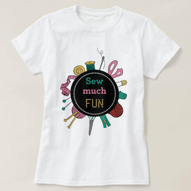 Söt T-Shirt med Handritade Sy- & Hantverksverktyg  (Design framsida)